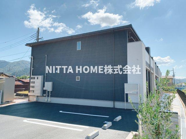 舞鶴市字上安のアパートのその他共用部分|清潔感のあるエントランスです☆