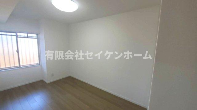 ダイアパレス深谷　フルリノベーション済の洋室