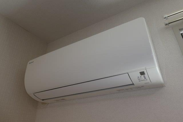 コロニーＫ　Ｂの設備|エアコン