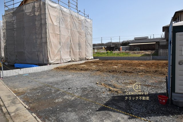 ハートフルタウン 　ひたちなか市足崎1474番　Dの外観|勝田駅車6分。前渡小徒歩25分。第三中徒歩22分。
周辺に商業施設充実で生活利便性◎
幹線道路へのアクセス良好、バス停徒歩3分で通勤、通学にも便利！