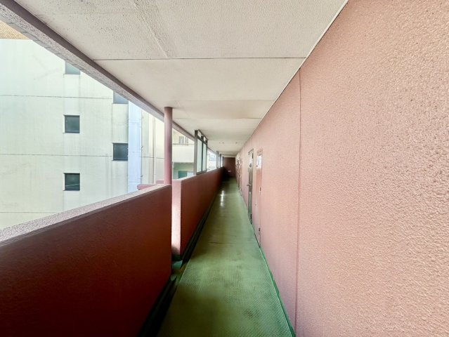 ライオンズマンション木町通のその他共用部分|住戸階廊下