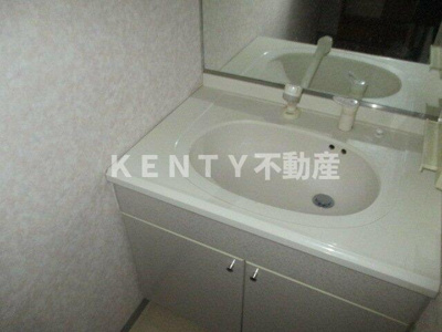 【洗面所】 | ユニーブル島津山 | コンパクトで使いやすい洗面所