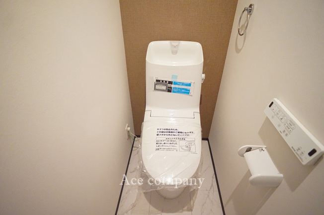 【トイレ】 | 東大阪市花園東町2丁目 | トイレは1階と2階の2ヶ所に完備♪ともに同仕様のシャワートイレです☆