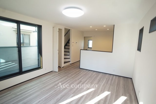 【居間・リビング】 | 八尾市曙町2丁目 | 【LDK：15帖】全室照明器具付きです☆