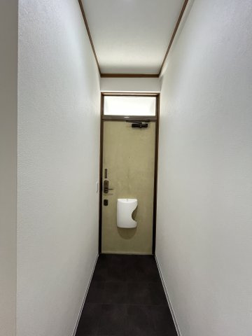 オークシティAの玄関