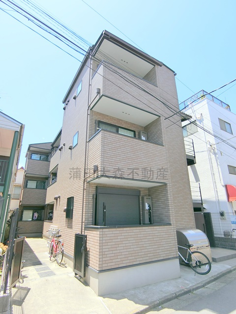 ソレイユ糀谷の外観