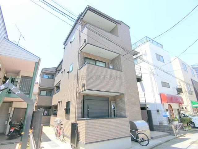 ソレイユ糀谷の外観