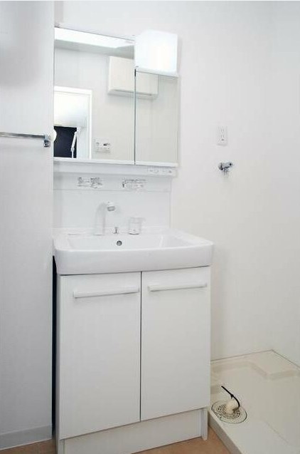 ユーガ千石の洗面所