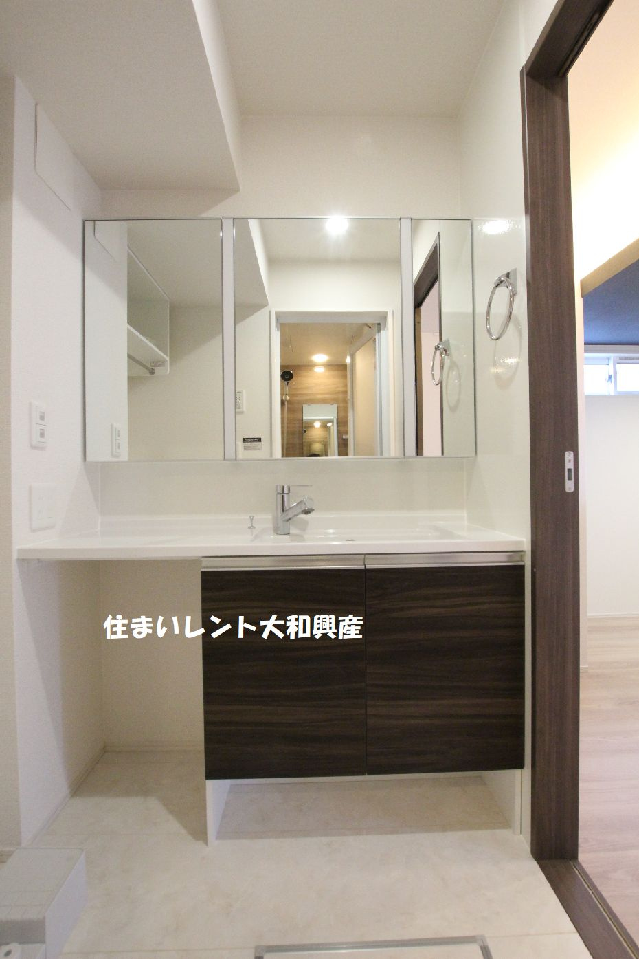 エスペリア相模が丘5丁目の洗面所