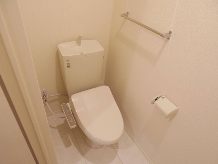 メテオール・スクエアのトイレ|もちろん温水洗浄暖房便座です