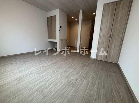 ｂｒｉｌｌａｎｔｅ　ｐａｗｓ　舎人