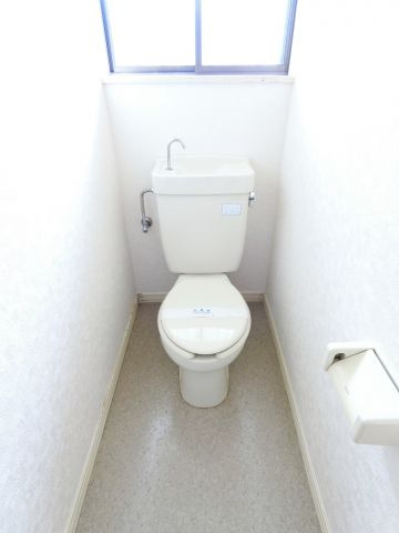 松本貸家4号棟のトイレ