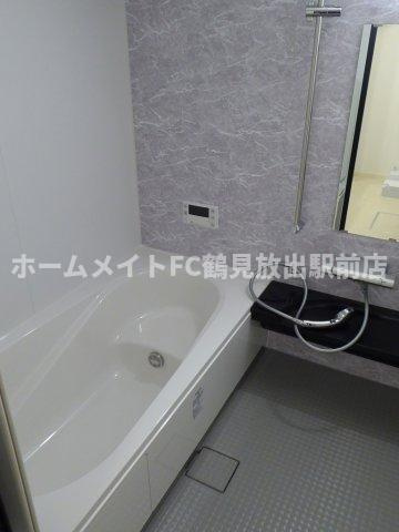 大阪市城東区鴫野東２丁目のハイツの浴室