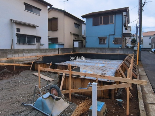 ふじみ野市桜ケ丘３丁目の新築一戸建の前面道路含む現地写真