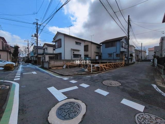 ふじみ野市桜ケ丘３丁目の新築一戸建の前面道路含む現地写真