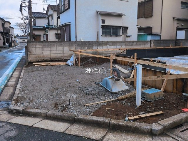 ふじみ野市桜ケ丘３丁目の新築一戸建の前面道路含む現地写真