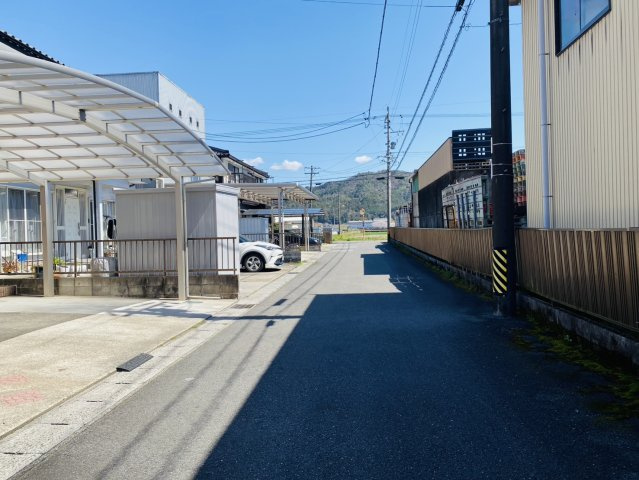 本巣市文殊（本巣駅）2階建　3SLDKの周辺|前面道路
