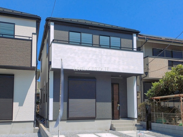 越谷市大沢 新築分譲住宅 全2棟 2号棟の外観