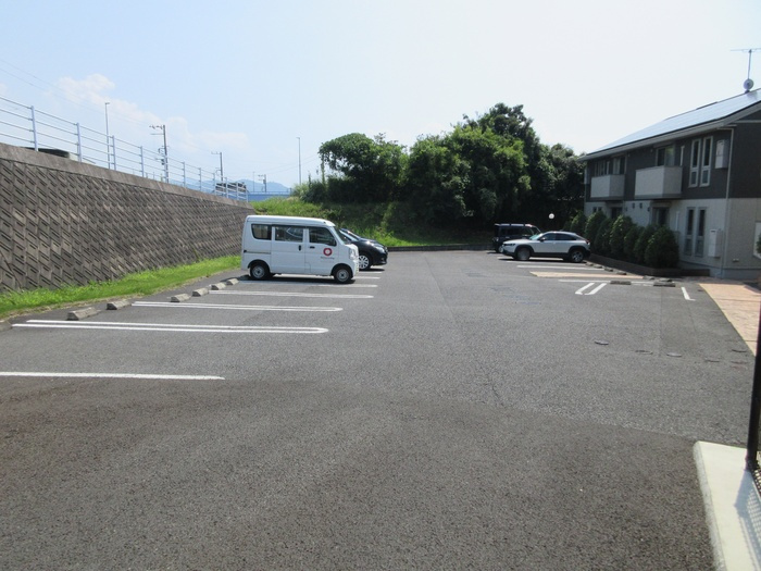 cle du bonheur　２番館の駐車場