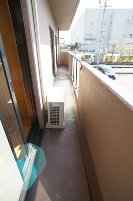 【バルコニー】 | ヴェルドミール | 暖かな日差しのふりそそぐバルコニー