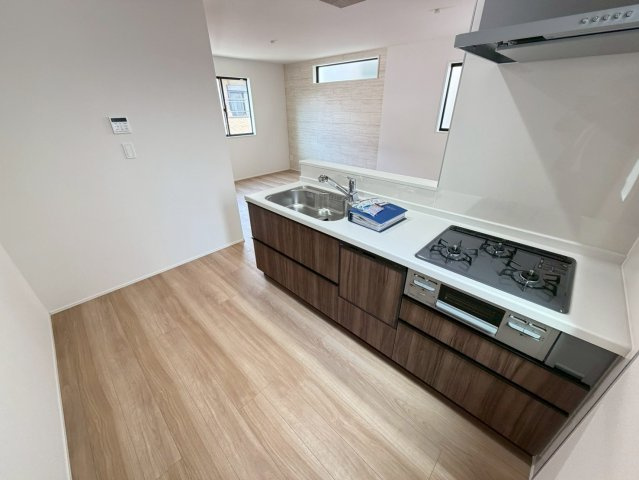 【２号棟】越谷市南越谷新築戸建てのキッチン