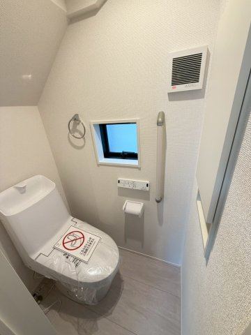 【３号棟】越谷市南越谷新築戸建てのトイレ