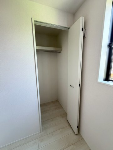 【３号棟】越谷市南越谷新築戸建ての収納