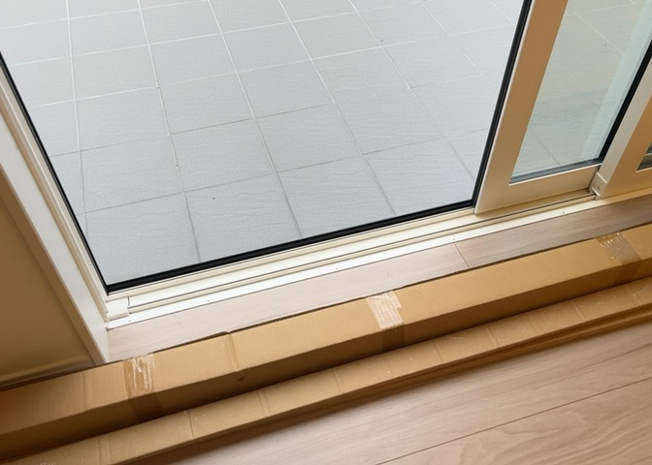 【内装】 | 断熱性や結露防止効果に優れた複層ガラスを全窓に標準採用しております。外気温の影響を受けにくく室内温度を快適に保てるため、省エネ効果が高く一年中過ごしやすい居住環境を実現してくれる室内仕様です。