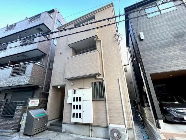 グラスハウスの外観