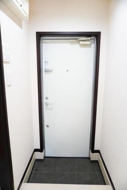 グラスハウスの玄関