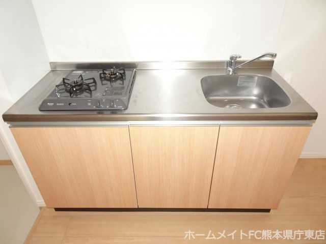 熊本市中央区迎町１丁目のアパートのキッチン