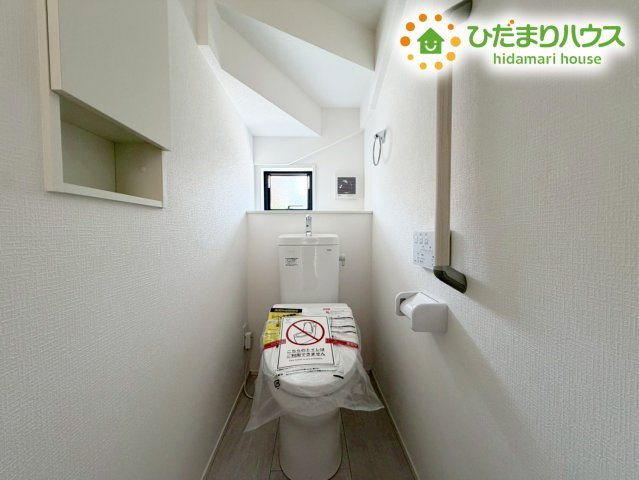 郡山市安積町長久保三丁目　新築戸建　3号棟のトイレ|トイレは1F、2F共に完備！取り合いになることがありませんね(^^)/