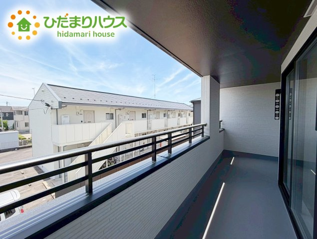 郡山市安積町長久保三丁目　新築戸建　4号棟のバルコニー|人気が高いインナーバルコニーを採用♪天候を気にせず洗濯物を干せ、紫外線も気にせずに済みます(*^^)v