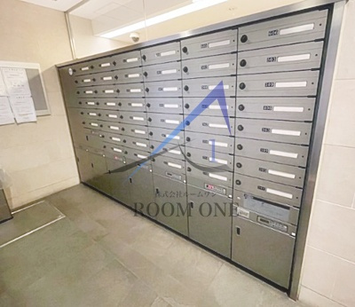 プリムヴェーレのその他共用部分|宅配ボックスです。