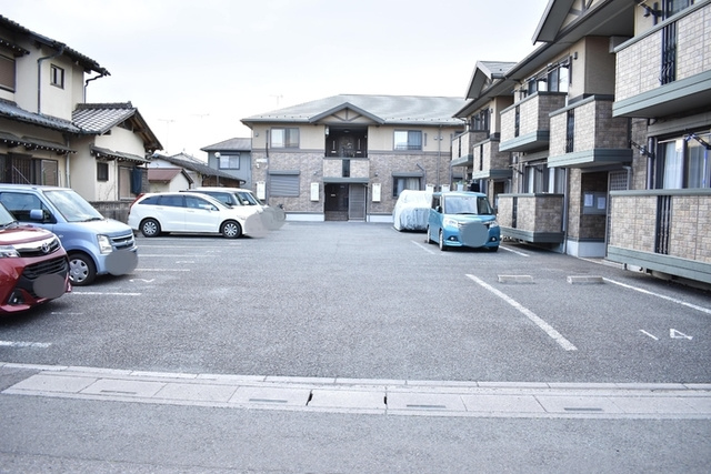 URBAN　COURT　Bの駐車場|駐車場。（要確認）