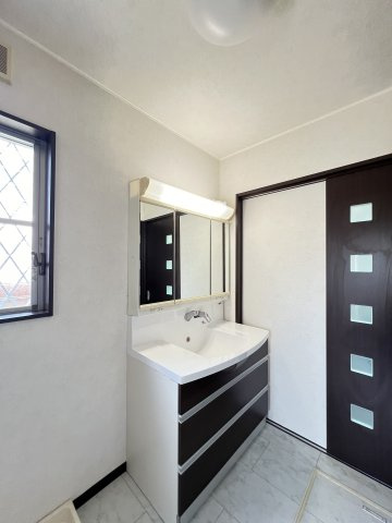 橿原市田中町　の洗面所|毎日の準備が快適にできる洗面空間