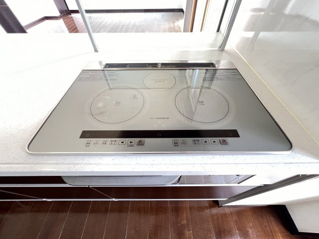 橿原市田中町　のキッチン|IHクッキングヒーター