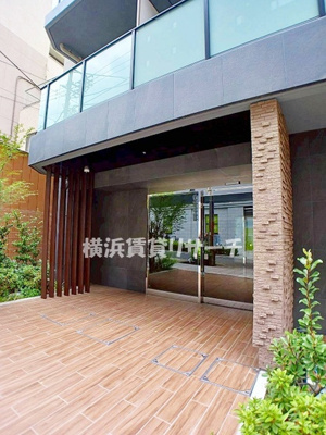 【エントランス】 | LIV CITY横濱末吉町弐番館