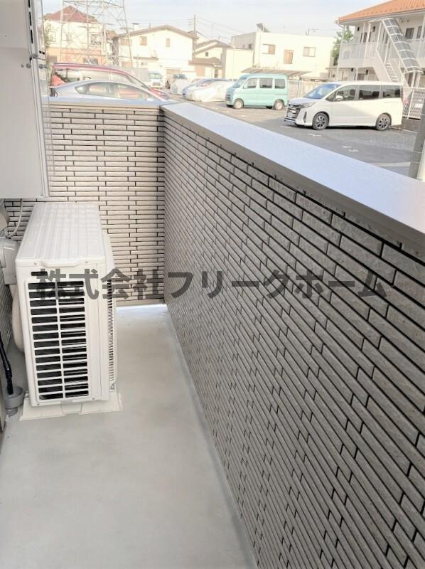 西東京市新町５丁目のアパートのバルコニー