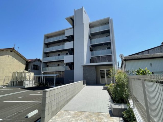 クローバー英賀保駅前