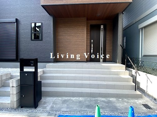 【居間・リビング】 | 【仲介手数料０円】茅ヶ崎市下寺尾　新築一戸建て | 茅ヶ崎市下寺尾　新築一戸建て