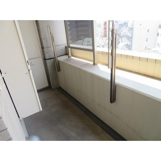 キャルム浅草のバルコニー