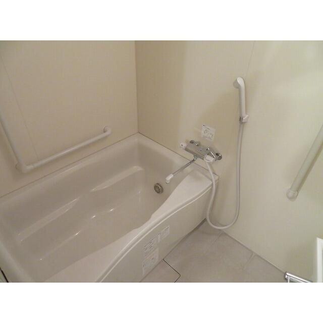 キャルム浅草の浴室