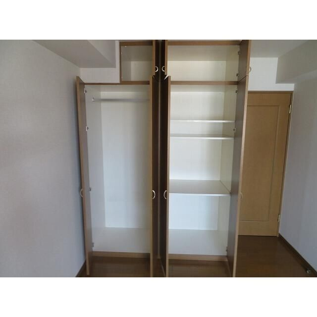 キャルム浅草の収納