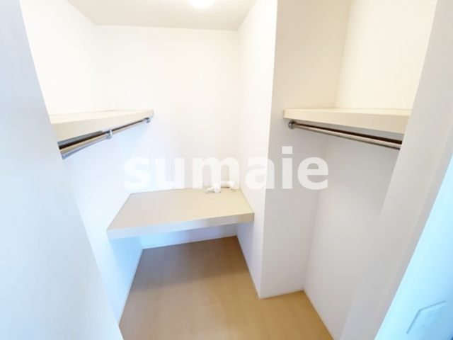 ルーヴル三橋 Bの収納|ウォークインクローゼットあります！