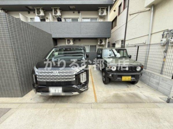 コートエスト都島の駐車場