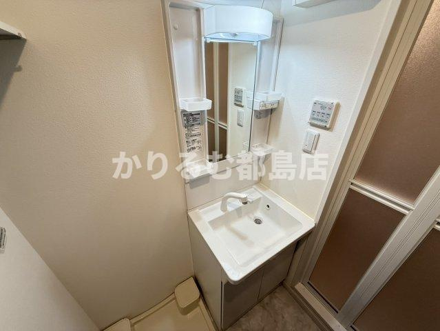コートエスト都島の洗面所