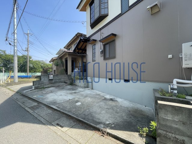 リブレス久保島戸建の駐車場