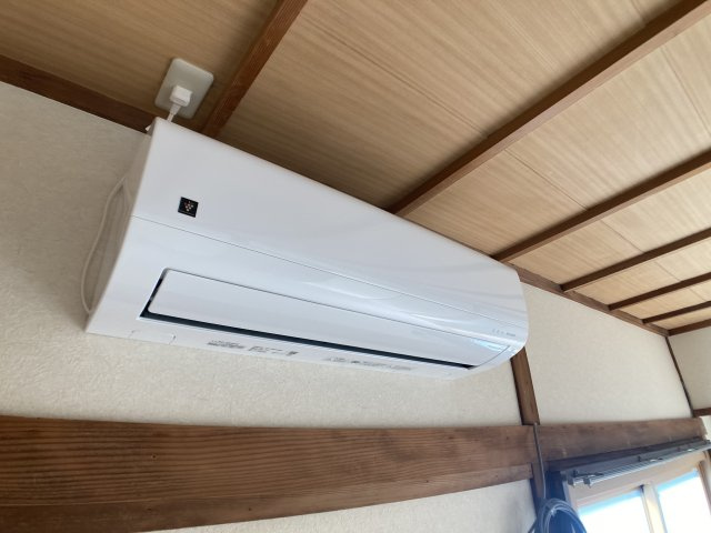 鈴蘭台東町1丁目貸家の設備|エアコンが1台付いてます