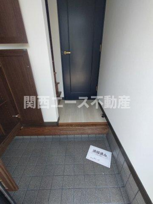 【玄関】 | 元町１丁目貸家